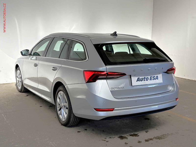 Škoda Octavia (2021) 2.0 TDi, 1.maj,ČR, Style - fotka 6 z 17