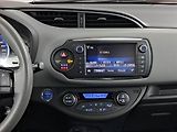 Toyota Yaris (2016) 1.5 Hybrid, Automat, ČR,1.maj - náhled 12