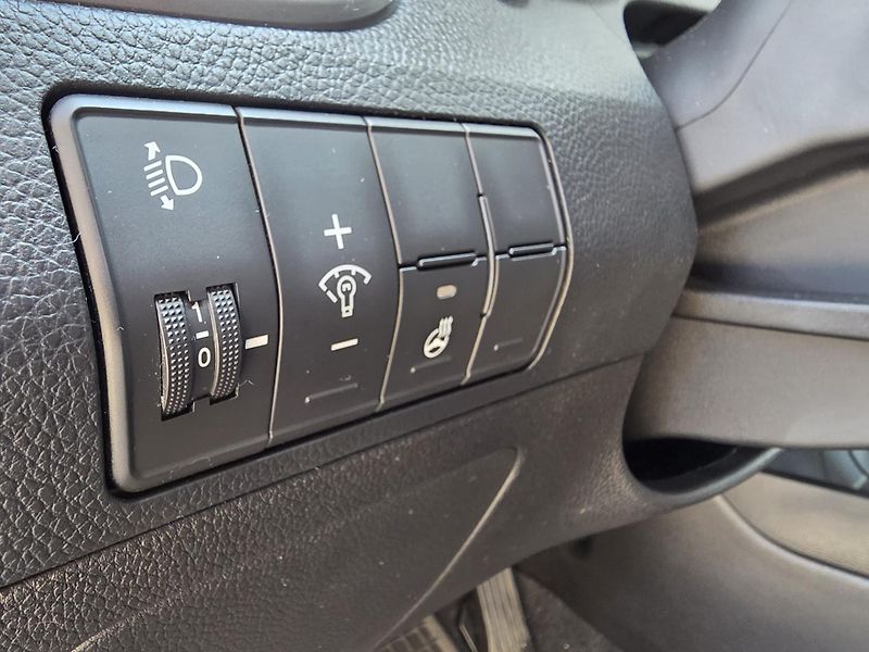 Hyundai i30 (2013) 1.4-1.maj.-LPG-TAŽNÉ-KLIMA - fotka 17 z 24