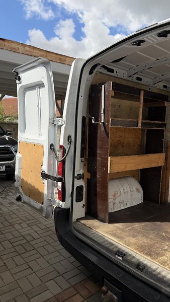 Renault Master (2020) Nákladní automobil skříňový  - fotka 15 z 16