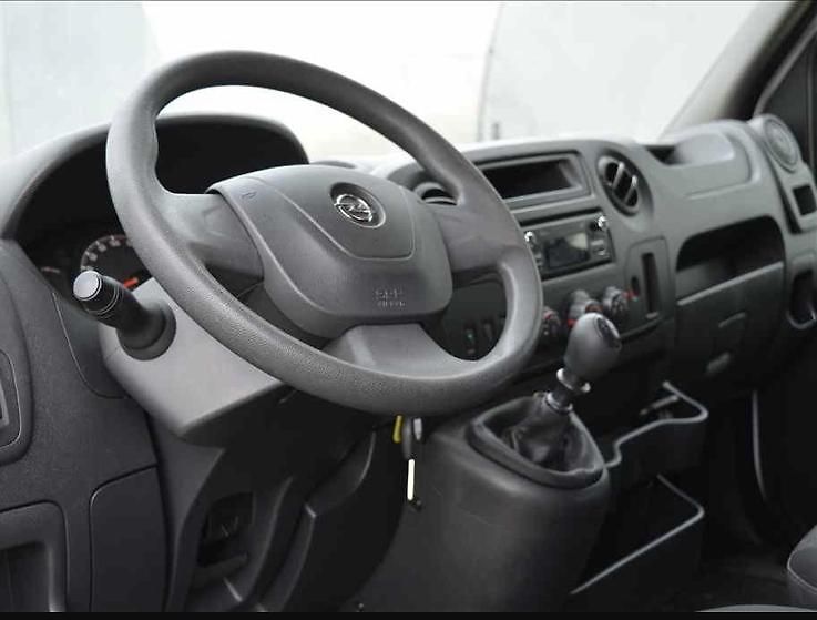 Opel Movano (2018) 2.3DCi 85000km, 9 mist,klima - fotka 6 z 11