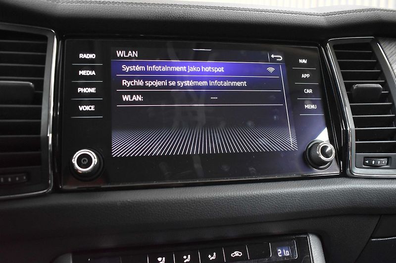 Škoda Kodiaq 2.0 TDI DSG*4X4*7.MÍST*ACC*DPH - fotka 36 z 46