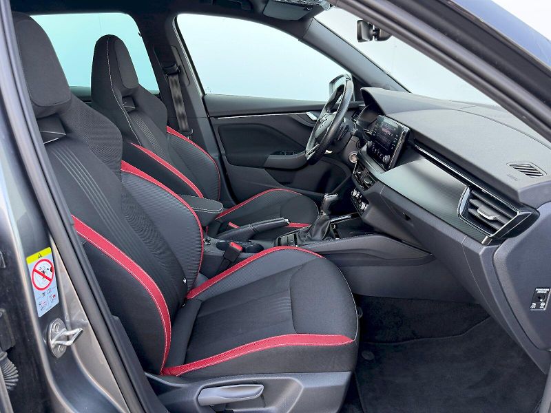 Škoda Kamiq (2024) 1.0 TSI 81kW DSG Monte Carlo - fotka 29 z 35