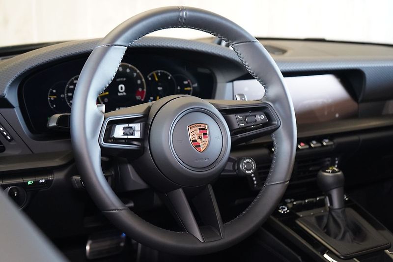 Porsche 911 GT3 Touring,Chrono, Lift, Bose - fotka 29 z 50
