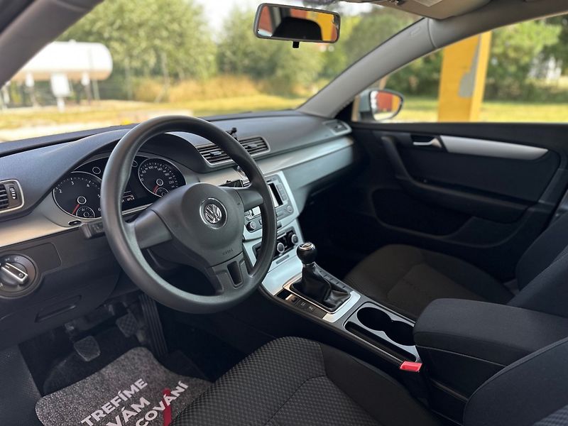 Volkswagen Passat Variant (2011) 1.6TDi NAVI, PRAVIDELNÝ SERVIS - fotka 7 z 16