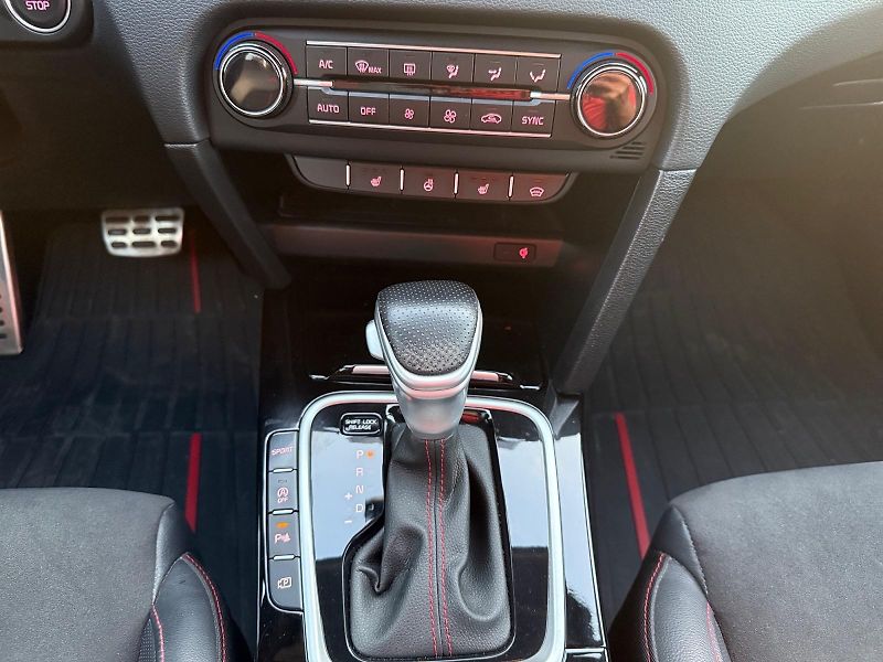 Kia ProCeed (2023) GT 1.6T-GDI 150kW CZ DPH - fotka 10 z 11
