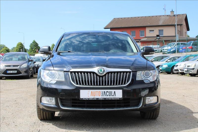 Škoda Superb 2,0 TDi  4 x 4, DIG.KLIMA, ČR - fotka 2 z 38