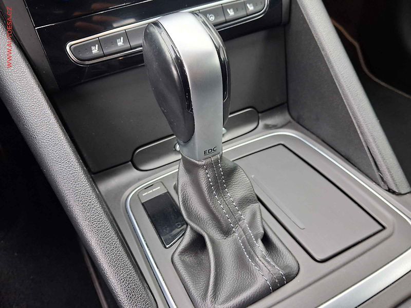 Renault Talisman (2017) 1.6dCi 4Control, Initiale - fotka 15 z 18