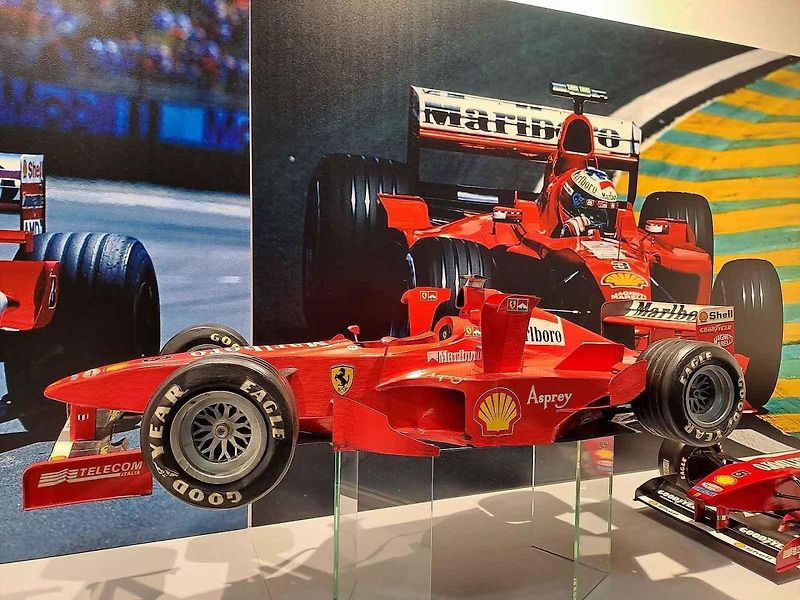 Unikátní modely závodních vozů Ferrari jsou k vidění na výstavě Legenda z Maranella v Technickém muzeu v Brně.