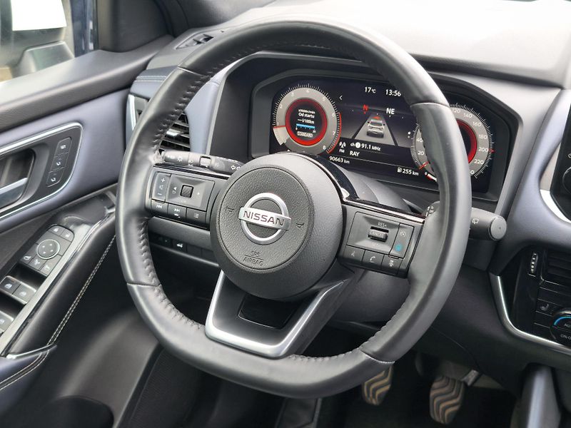 Nissan Qashqai 2021 ČR 1.3 DIG-T 116kW TEKNA+ - fotka 8 z 39