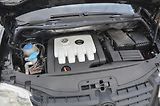 Volkswagen Touran (2005) 2.0 TDi 103kW / 2x sada kol - náhled 26