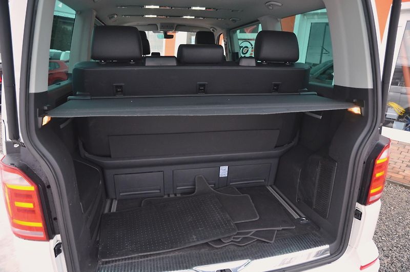 Volkswagen Multivan (2017) TDi 150kW 4x4 DSG Highline ČR - fotka 45 z 48
