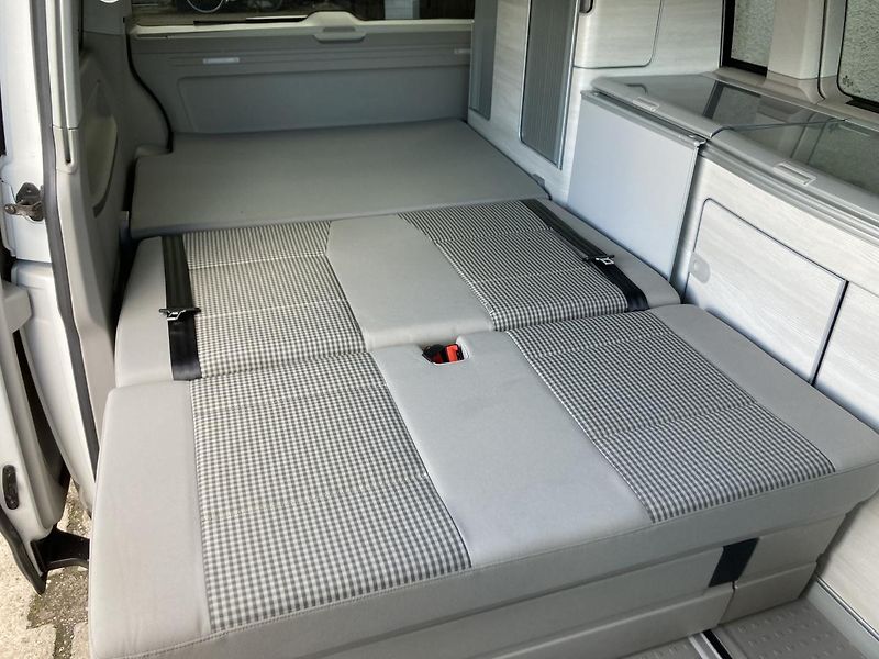 Volkswagen (2018) CALIFORNIA 110KW DSG 4x4 COAST - fotka 30 z 45