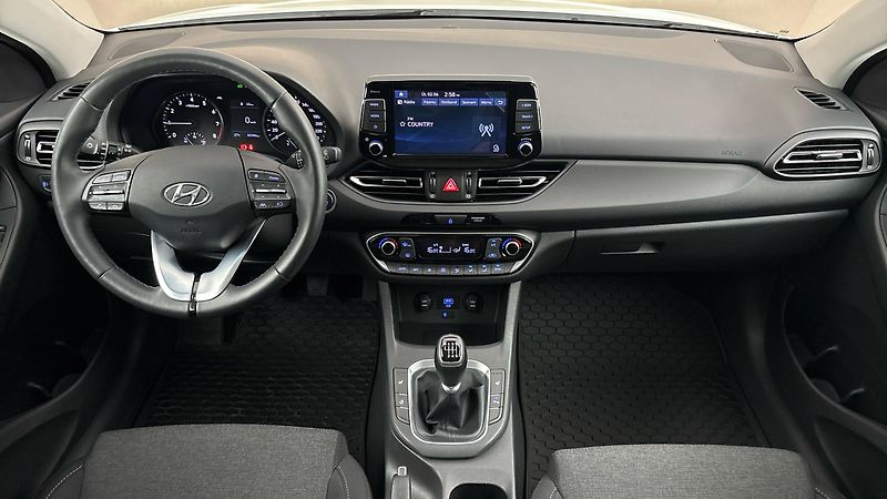 Hyundai i30 1.0 T-GDI Smart Kombi - fotka 8 z 24