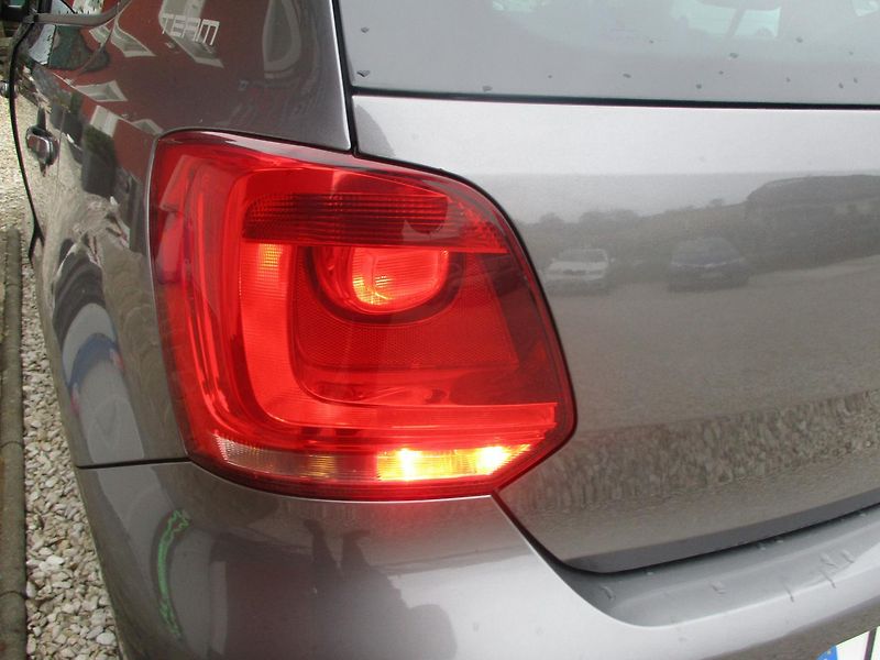 Volkswagen Polo 1.2 TSi KLIMA - fotka 31 z 32