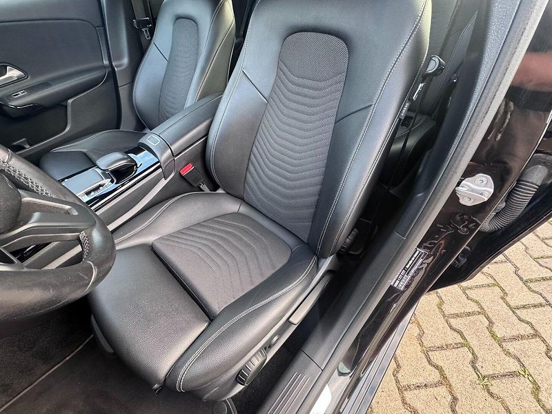Mercedes-Benz Třídy A (2019) 180D 1,5 85 KW AUTOMAT SPORTB. - fotka 20 z 50