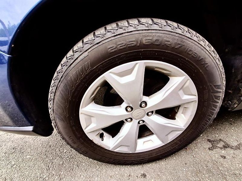 Subaru Forester 2.0 4x4 FACELIT  Rezervace  - fotka 26 z 46