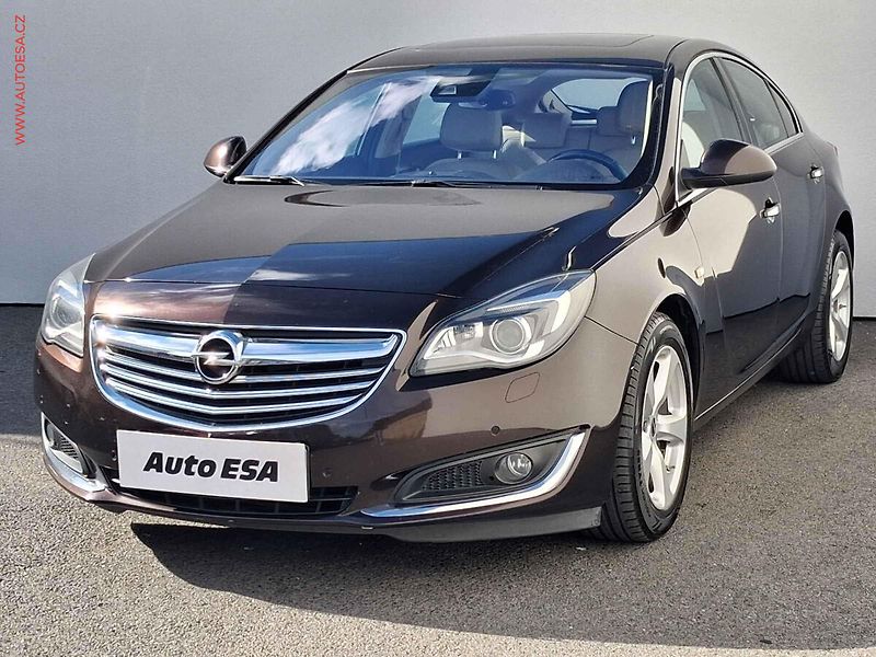 Opel Insignia (2015) 2.0CDTi, 1.maj, Bixen, navi - fotka 3 z 19