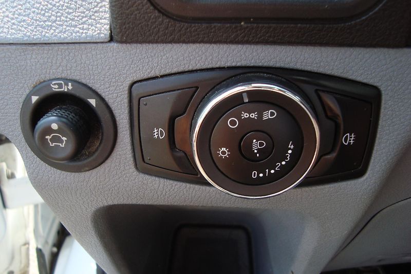 Ford Transit (2014) 2.2 TDCi - fotka 38 z 54