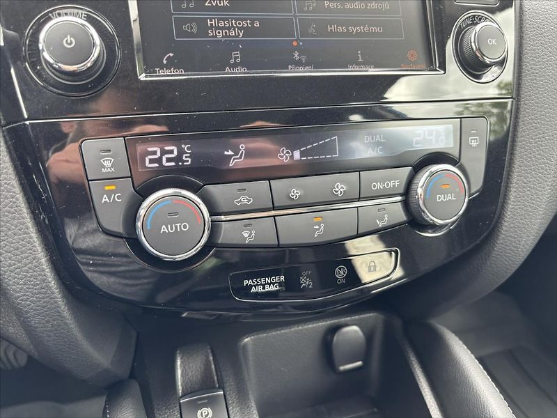 Nissan Juke 1,0 DIG-T Tekna ZÁRUKA CARPLAY - fotka 22 z 45