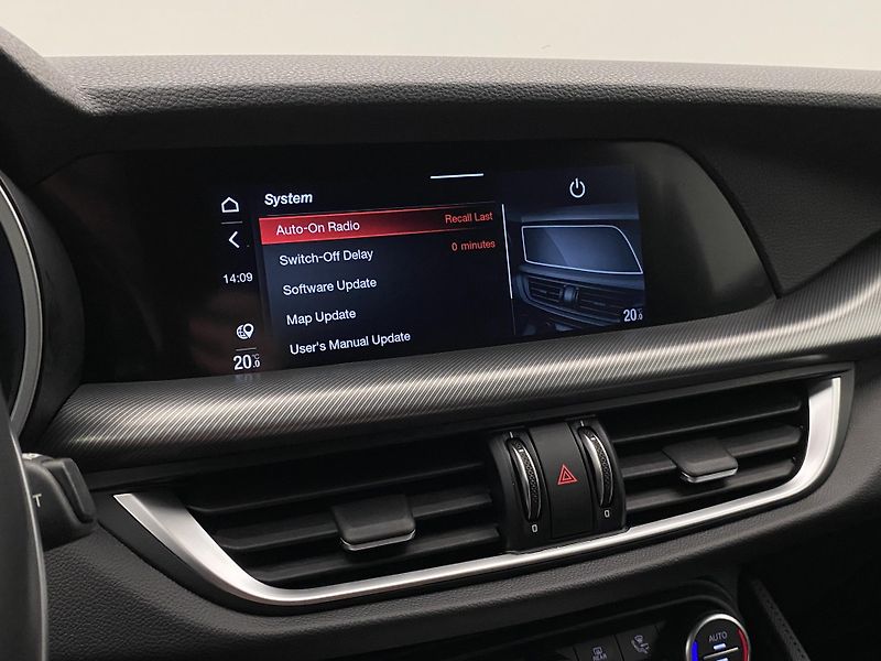 Alfa Romeo Stelvio VELOCE 2.2JTDm REZERVACE - fotka 60 z 62