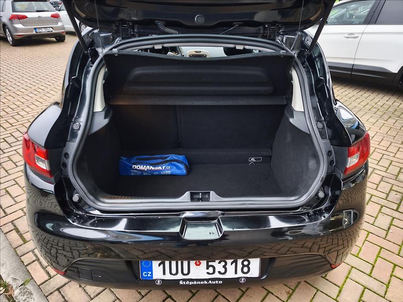 Renault Clio 1,2 16V - fotka 15 z 17