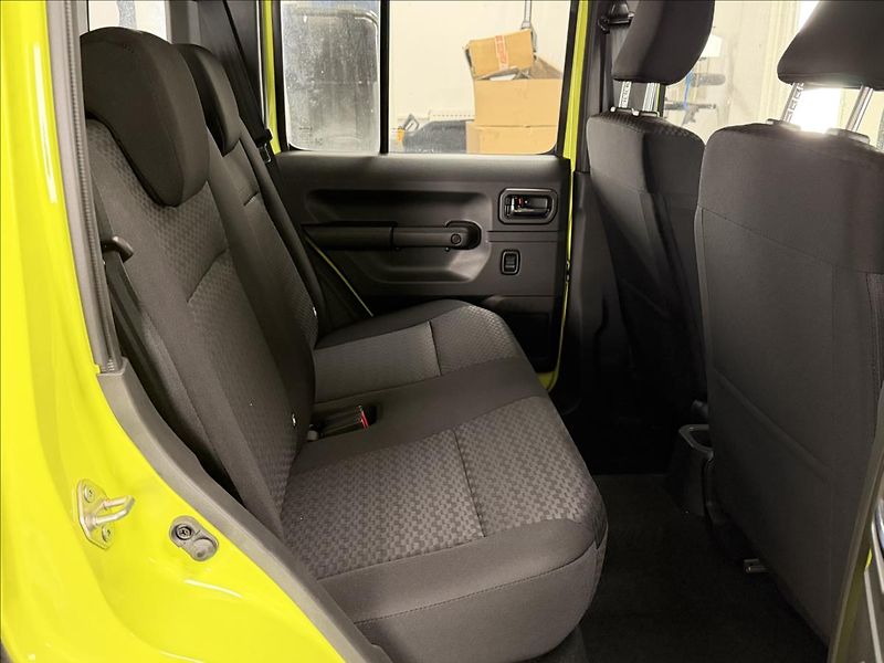 Suzuki Jimny 1,5 75 KW GLX REZERVACE!!! - fotka 15 z 30