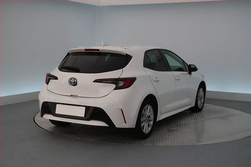 Toyota Corolla (2023) Comfort 1.8 Hybrid - fotka 5 z 19