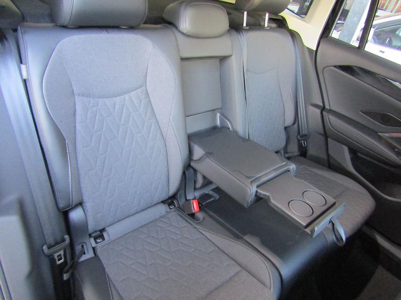 Volkswagen Tiguan (2025) People 1,5 eTSI 110 kW mHEV - fotka 27 z 30