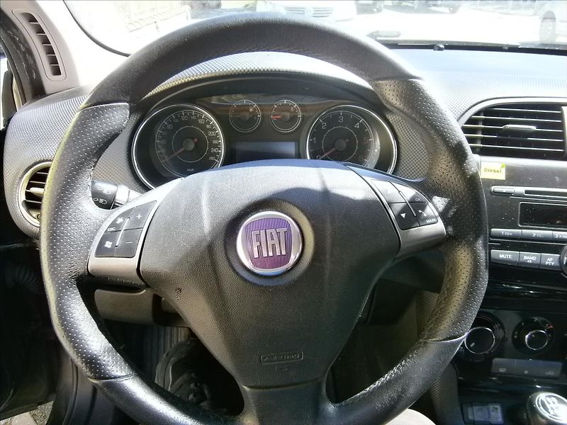 Fiat Bravo 1,9 JTD KLIMA - fotka 12 z 14
