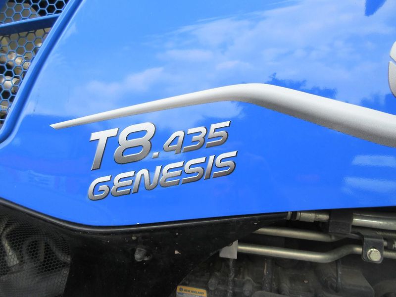 New Holland T8.435AC GENESIS - fotka 14 z 14