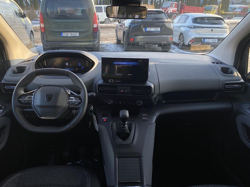 Peugeot Rifter LONG ALLURE BHDi 130 S&S MAN6 - fotka 13 z 29