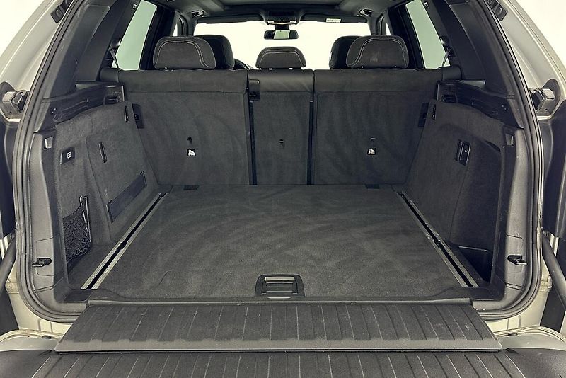 BMW X5 xDrive40d - fotka 11 z 25