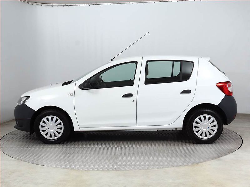 Dacia Sandero (2015) 1.2 16V - fotka 3 z 11