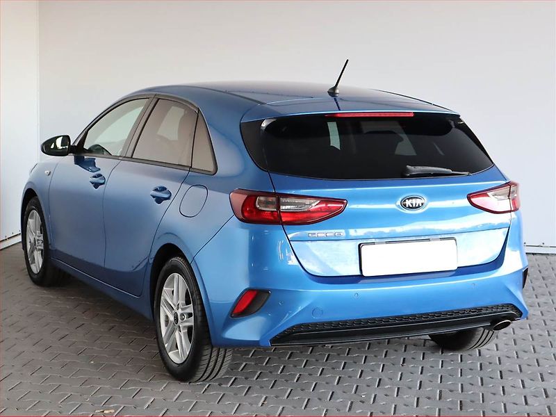 Kia Ceed (2019) 1.4 CVVT, Serv.kniha, Tempomat - fotka 4 z 18