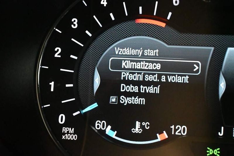 Ford S-MAX (2022) 2.0 ST-LINE 140 KW 4x4 LED ACC - fotka 28 z 43