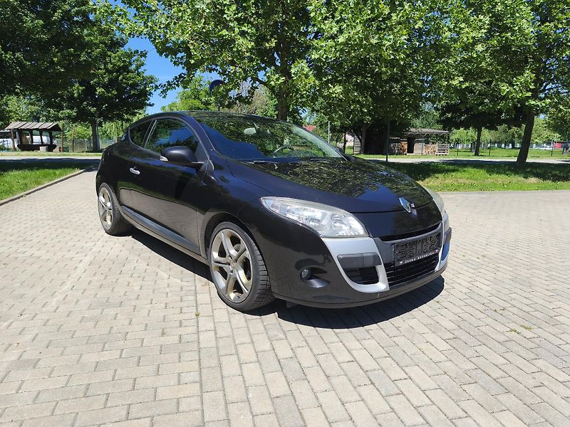 Renault Mégane 1.4 Tce 130 ps kupé - fotka 15 z 25