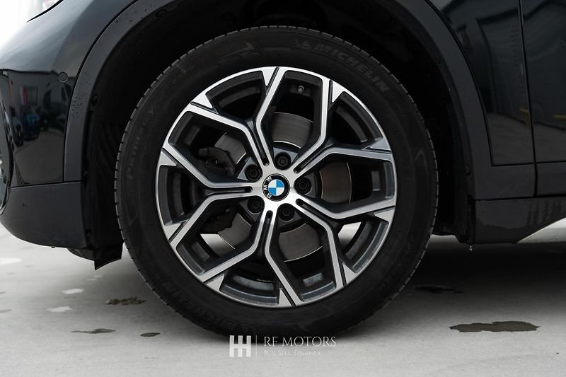 BMW X1 (2019) xDrive20d xLine - fotka 6 z 18