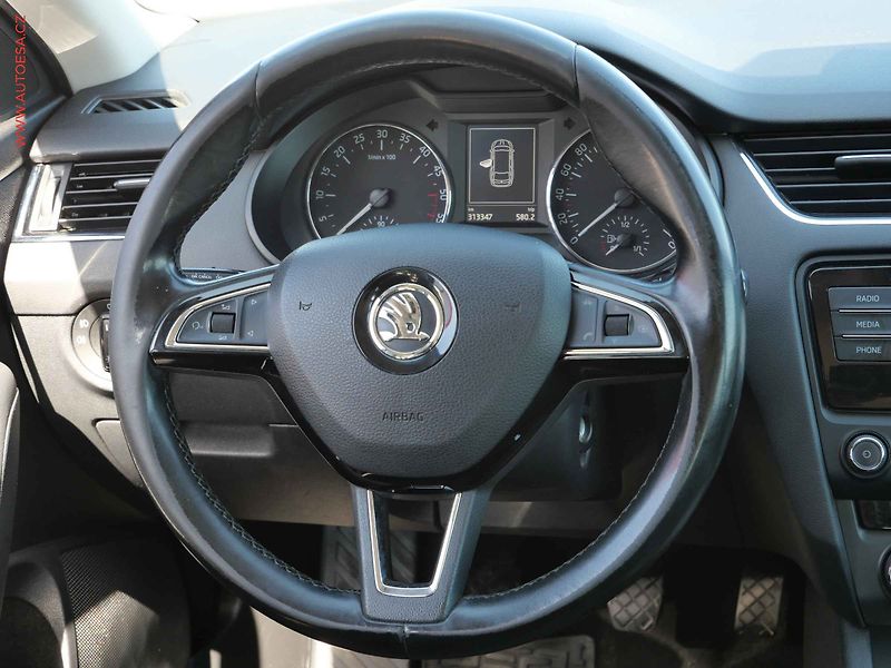 Škoda Octavia (2015) 1.6 TDi 4x4, ČR, Ambition, TZ - fotka 12 z 16