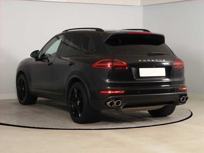 Porsche Cayenne (2016) S Diesel - fotka 4 z 24