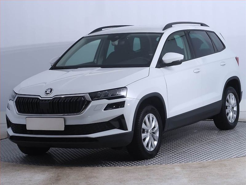 Škoda Karoq (2024) Fresh 2.0 TDI - fotka 2 z 22