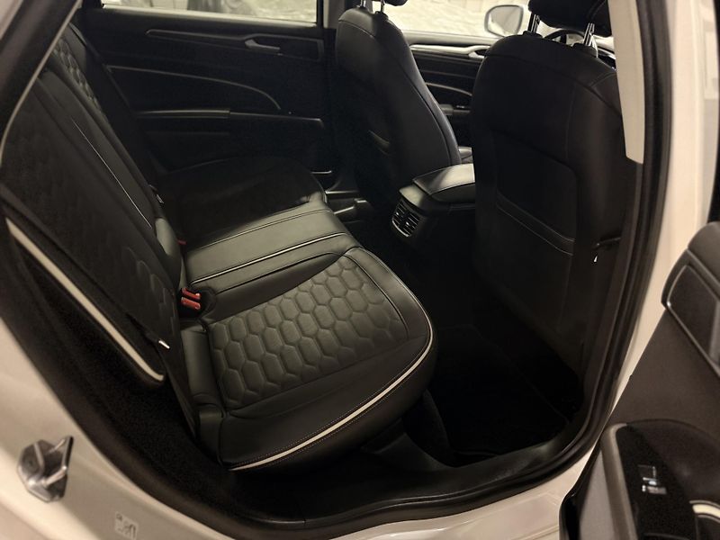 Ford Mondeo (2020) 2.0hev,VIGNALE,MASÁŽ  - fotka 18 z 43