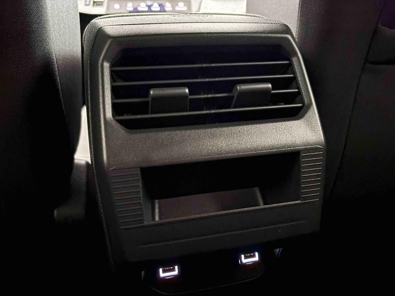 Peugeot 3008 (2026) Allure Hybrid 145 e-DCS6 - fotka 39 z 42