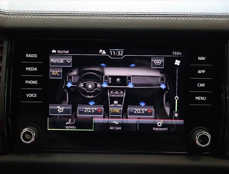 Škoda Kodiaq (2023) 2.0 TDI - fotka 20 z 28