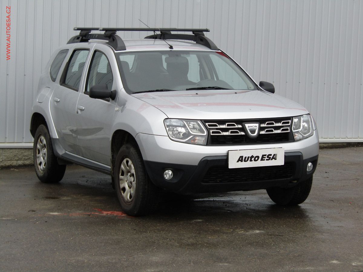 Dacia Duster 1.6 i, AC, el. výbava