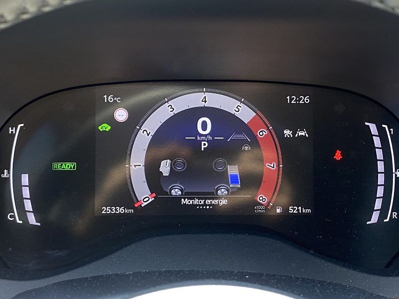 Toyota Yaris Cross 1.5HSD, ČR-1m, Comfort, DPH - fotka 12 z 14