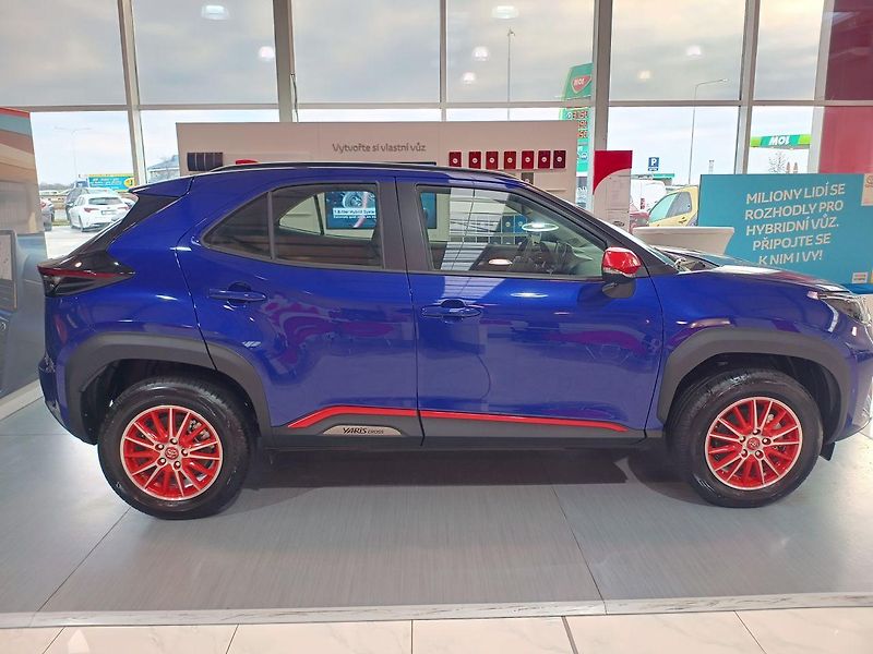Toyota Yaris Cross (2025) 1.5 FHEV Limited Edition TOKYO - fotka 5 z 14