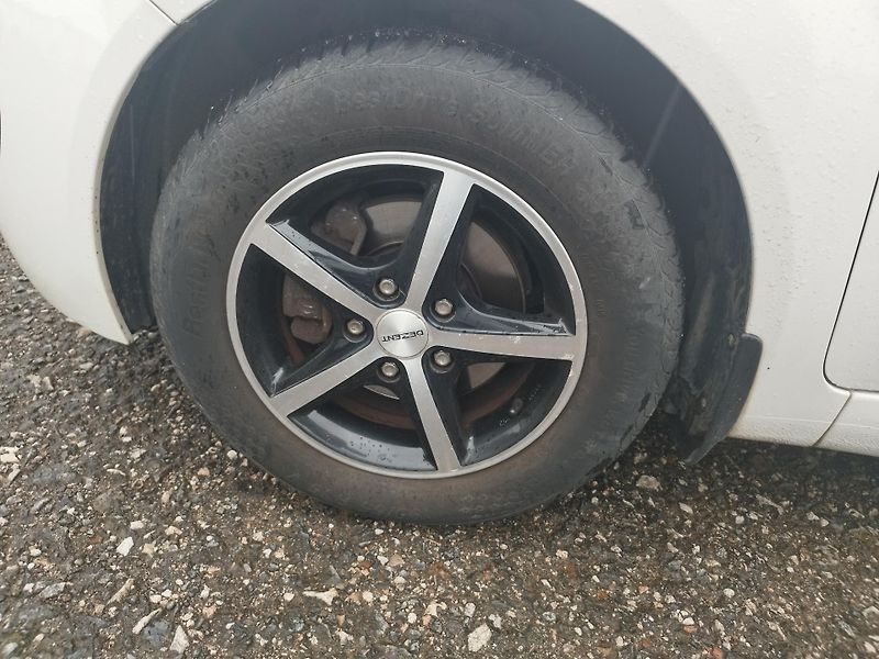 Hyundai ix20 (2013) 1.4i, volat-608 081 843 - fotka 7 z 14
