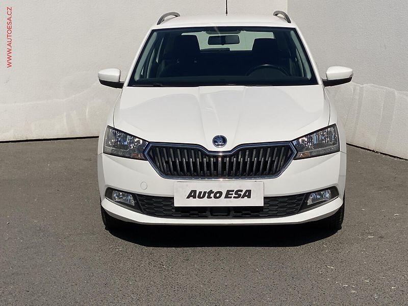 Škoda Fabia (2020) 1.0 TSi, 2.maj,ČR, Ambition - fotka 2 z 16