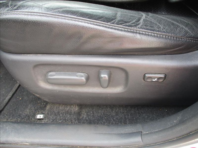 Toyota RAV4 2,2 D, 4x4, aut klima,kamera, - fotka 19 z 22
